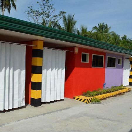Rainbow Romanz Garden Inn Tagum Bagian luar foto